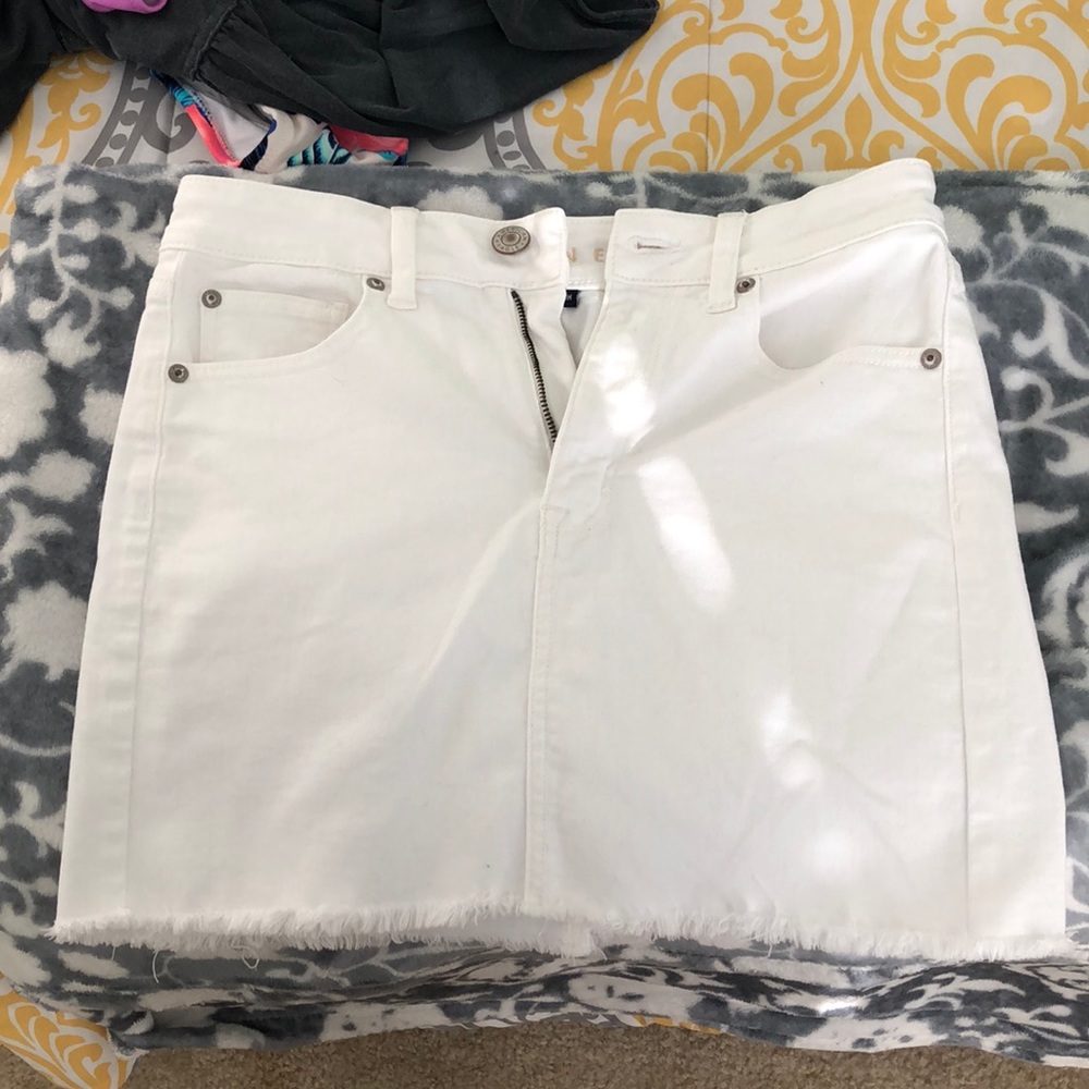 American eagle white skirt